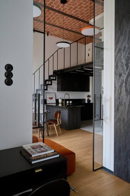 Loft Industrialny Przy Bulwarze Staromiejskim Apartment Wroclaw Exterior photo